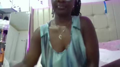 Juicy online show from May 2026 05:43:02 PM