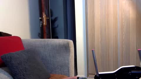 slutty online show from April 2026 12:42:02 AM