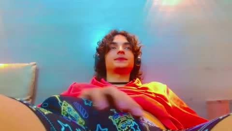 Snapshot of sr_bonnyethan chatting on November 2025 05:06:01 PM ethan online show from November 2025 05:06:01 PM