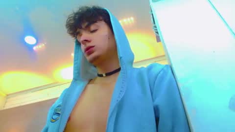 Snapshot of sr_bonnyethan chatting on December 2025 02:12:02 PM ethan online show from December 2025 02:12:02 PM