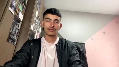 Snapshot of srcejotas chatting on January 2025 09:54:01 PM sorry mom online show from January 2025 09:54:01 PM