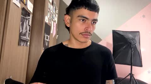 Snapshot of srcejotas chatting on January 2025 03:39:02 PM sorry mom online show from January 2025 03:39:02 PM