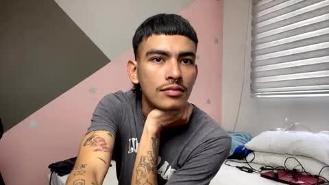 Snapshot of srcejotas chatting on January 2025 03:43:01 PM sorry mom online show from January 2025 03:43:01 PM