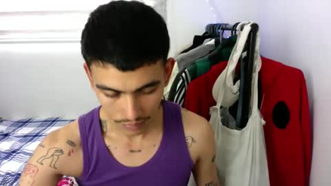 Snapshot of srcejotas chatting on September 2025 08:09:02 PM sorry mom online show from September 2025 08:09:02 PM