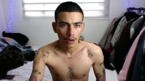 Snapshot of srcejotas chatting on October 2025 08:43:02 PM sorry mom online show from October 2025 08:43:02 PM