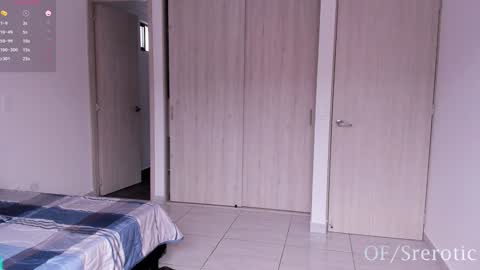 Matt     online show from December 2024 09:38:02 PM