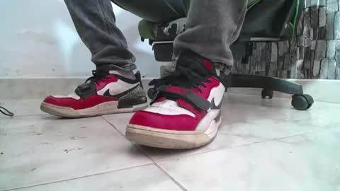 Snapshot of srfindomfeet_ chatting on June 2026 06:54:02 PM sr master cum its my old account online show from June 2026 06:54:02 PM