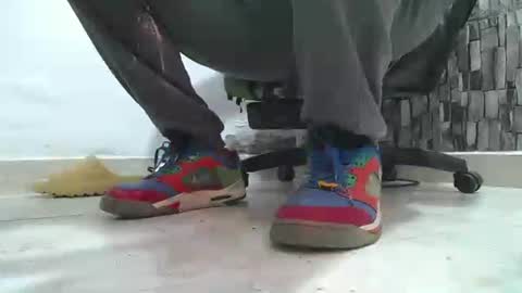 Snapshot of srfindomfeet_ chatting on June 2026 07:16:02 PM sr master cum its my old account online show from June 2026 07:16:02 PM