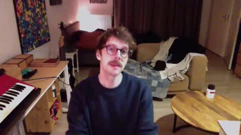 Snapshot of ssnttsnttsnss chatting on December 2024 12:41:02 AM Roger online show from December 2024 12:41:02 AM