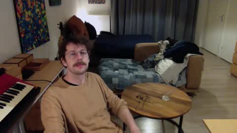 Snapshot of ssnttsnttsnss chatting on December 2024 09:28:02 AM Roger online show from December 2024 09:28:02 AM