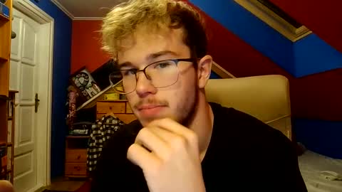 st1eve online show from December 2025 07:42:02 PM