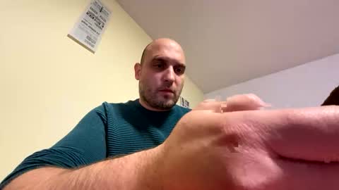 Snapshot of sta13 chatting on November 2025 09:57:02 PM sta13 online show from November 2025 09:57:02 PM