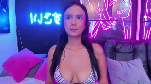 staarlightt online show from June 2026 09:49:01 PM