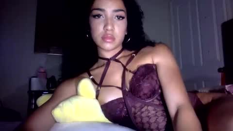 Dianaseshh online show from November 2025 06:35:01 AM