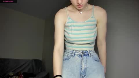 Stacey GMT5 Mo Tu We Th Fr Sa 3am -10am online show from February 2026 01:54:02 AM