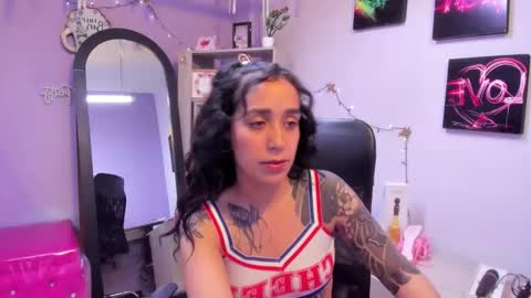 Stacey lee online show from January 2026 05:49:02 PM