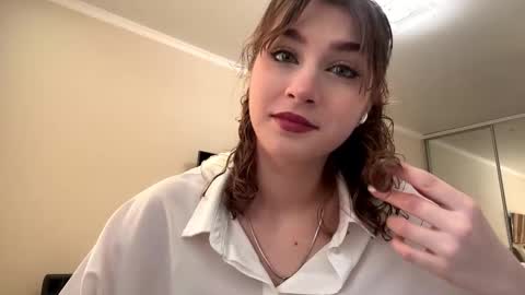 Snapshot of stacicurren chatting on February 2026 08:18:02 AM Elli online show from February 2026 08:18:02 AM