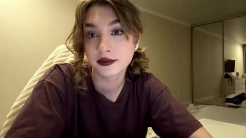 Snapshot of stacicurren chatting on February 2026 02:03:02 PM Elli online show from February 2026 02:03:02 PM