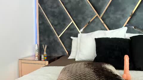 Snapshot of staciemoon chatting on July 2026 06:24:02 PM Stacie online show from July 2026 06:24:02 PM