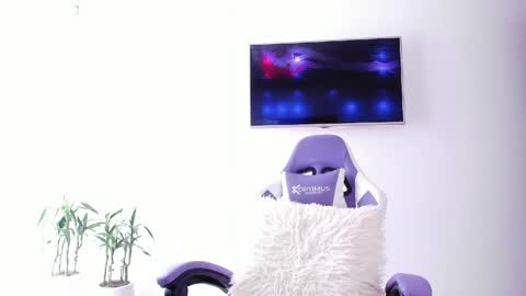 Snapshot of stacy_malibu1 chatting on May 2026 01:52:01 PM TWstacymalibu110 online show from May 2026 01:52:01 PM