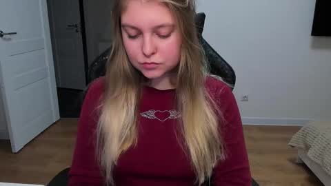 Stacy  online show from November 2025 04:07:02 PM