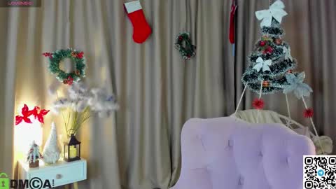 Snapshot of stacy_riiver chatting on November 2025 09:23:01 AM Stacy Mon Tue Wed Thu Fri Sun GMT GMT 3 1000am - 0400pm online show from November 2025 09:23:01 AM