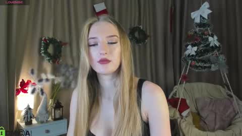 Snapshot of stacy_riiver chatting on December 2025 09:36:01 AM Stacy Mon Tue Wed Thu Fri Sun GMT GMT 3 1000am - 0400pm online show from December 2025 09:36:01 AM