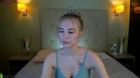 Stacy Mon Tue Wed Thu Fri Sun GMT GMT 3 1000am - 0400pm  online show from February 2026 09:26:01 AM