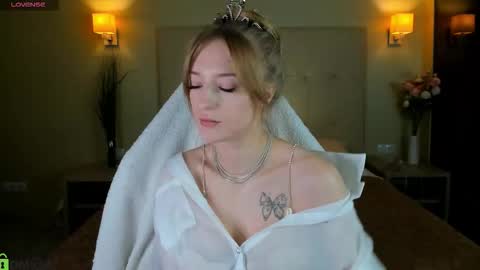 Stacy Mon Tue Wed Thu Fri Sun GMT GMT 3 1000am - 0400pm  online show from February 2026 09:21:02 AM