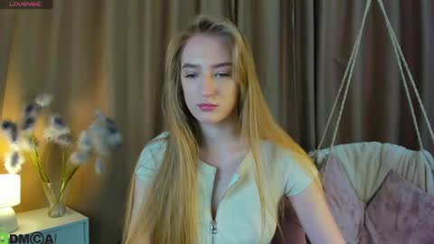 Stacy Mon Tue Wed Thu Fri Sun GMT GMT 3 1000am - 0400pm  online show from April 2026 09:33:02 AM