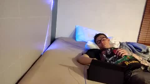 Straightupdownbad online show from November 2025 07:42:02 AM