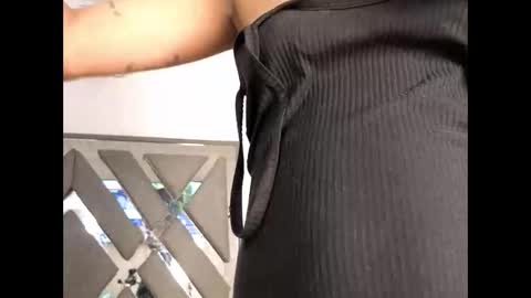 Snapshot of stan_blu chatting on November 2025 09:19:02 AM stan_blu online show from November 2025 09:19:02 AM