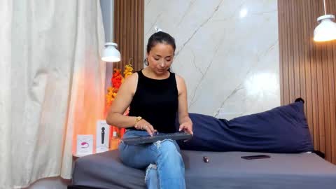 Angel Rivera online show from March 2026 12:01:02 PM