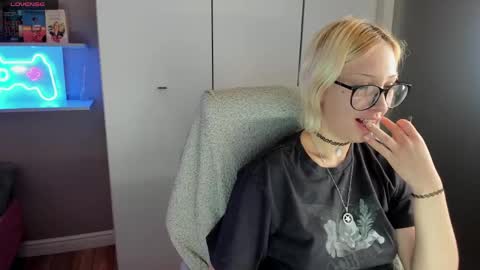 Kate online show from May 2026 01:56:01 AM