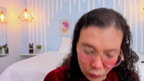 Stark Jones online show from October 2025 01:53:02 PM