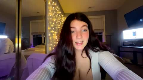 Snapshot of starlight09102 chatting on November 2025 11:49:02 PM Starlight online show from November 2025 11:49:02 PM