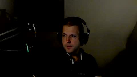 Adam online show from January 2025 04:39:02 AM