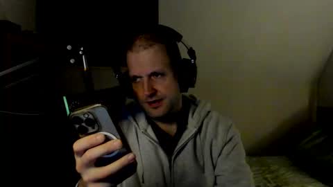 Adam online show from February 2025 06:12:02 AM