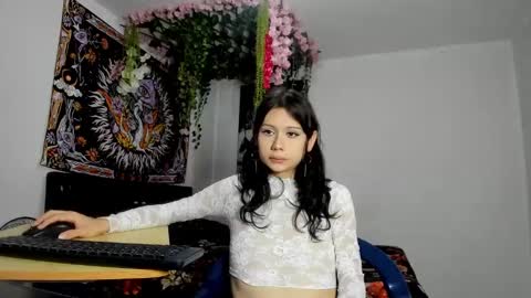 Snapshot of starmoonly chatting on February 2025 08:31:02 PM starmoonly online show from February 2025 08:31:02 PM