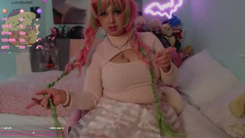 Snapshot of starsaturn chatting on November 2025 04:07:01 AM Saturn online show from November 2025 04:07:01 AM