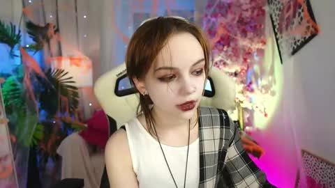 Snapshot of staymonica chatting on November 2025 01:46:01 PM MONICA online show from November 2025 01:46:01 PM