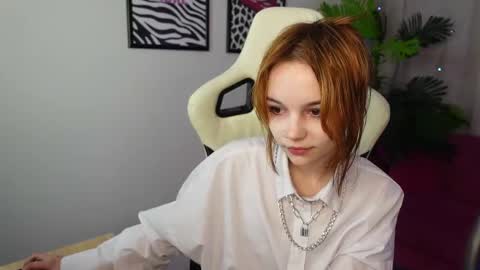 Snapshot of staymonica chatting on January 2026 02:22:02 PM MONICA online show from January 2026 02:22:02 PM