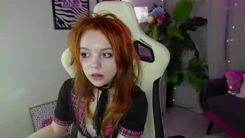 Snapshot of staymonica chatting on February 2026 01:28:02 PM MONICA online show from February 2026 01:28:02 PM