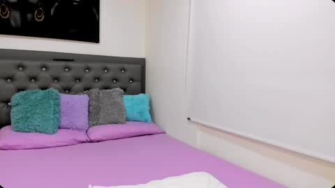 Snapshot of staywithme_x chatting on January 2025 11:51:01 PM Melany online show from January 2025 11:51:01 PM