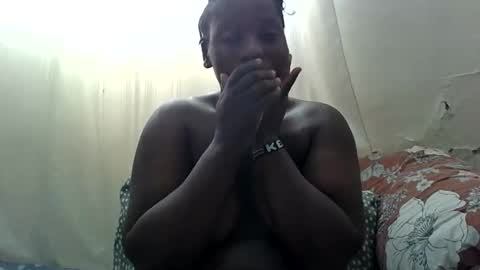 Snapshot of steamy_gal chatting on May 2026 07:27:01 AM steamy_gal online show from May 2026 07:27:01 AM