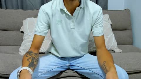 Snapshot of stebansilv_ chatting on May 2026 12:12:02 PM Steban online show from May 2026 12:12:02 PM