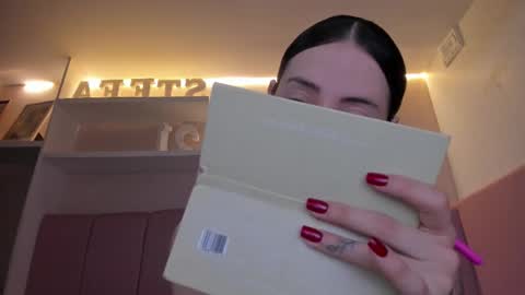 Stefa Gomez  online show from February 2026 10:44:02 AM