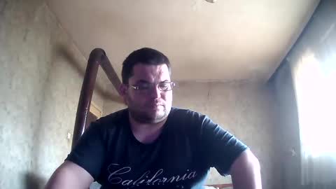 Snapshot of stefan90pt chatting on March 2026 08:28:01 AM Stefan online show from March 2026 08:28:01 AM