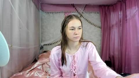 Snapshot of stefan_leila_bambi chatting on May 2026 03:40:01 PM stefan_leila_bambi online show from May 2026 03:40:01 PM