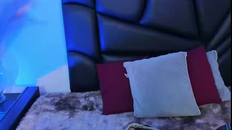 Stefania  online show from October 2025 03:45:01 AM